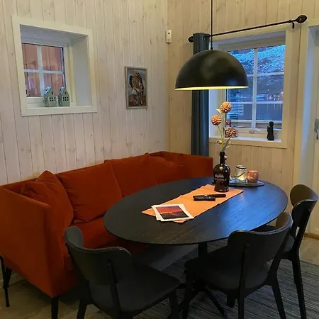 Madelhea Cabin- Seaview بيت للعطل راين