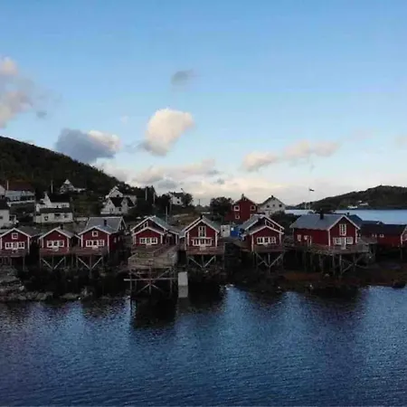 Madelhea Cabin- Seaview