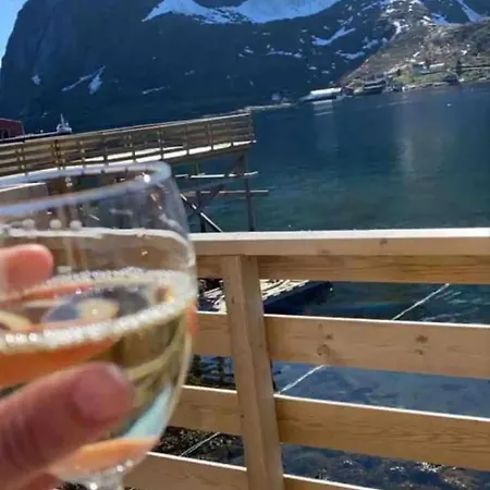 Madelhea Cabin- Seaview راين