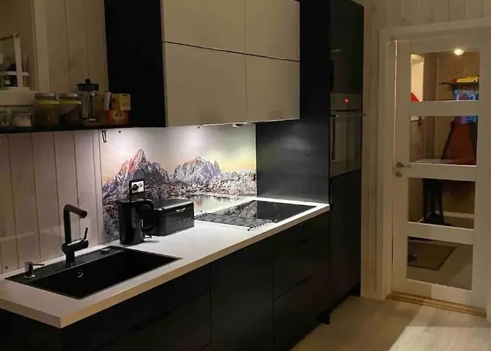 Madelhea Cabin- Seaview * Reine